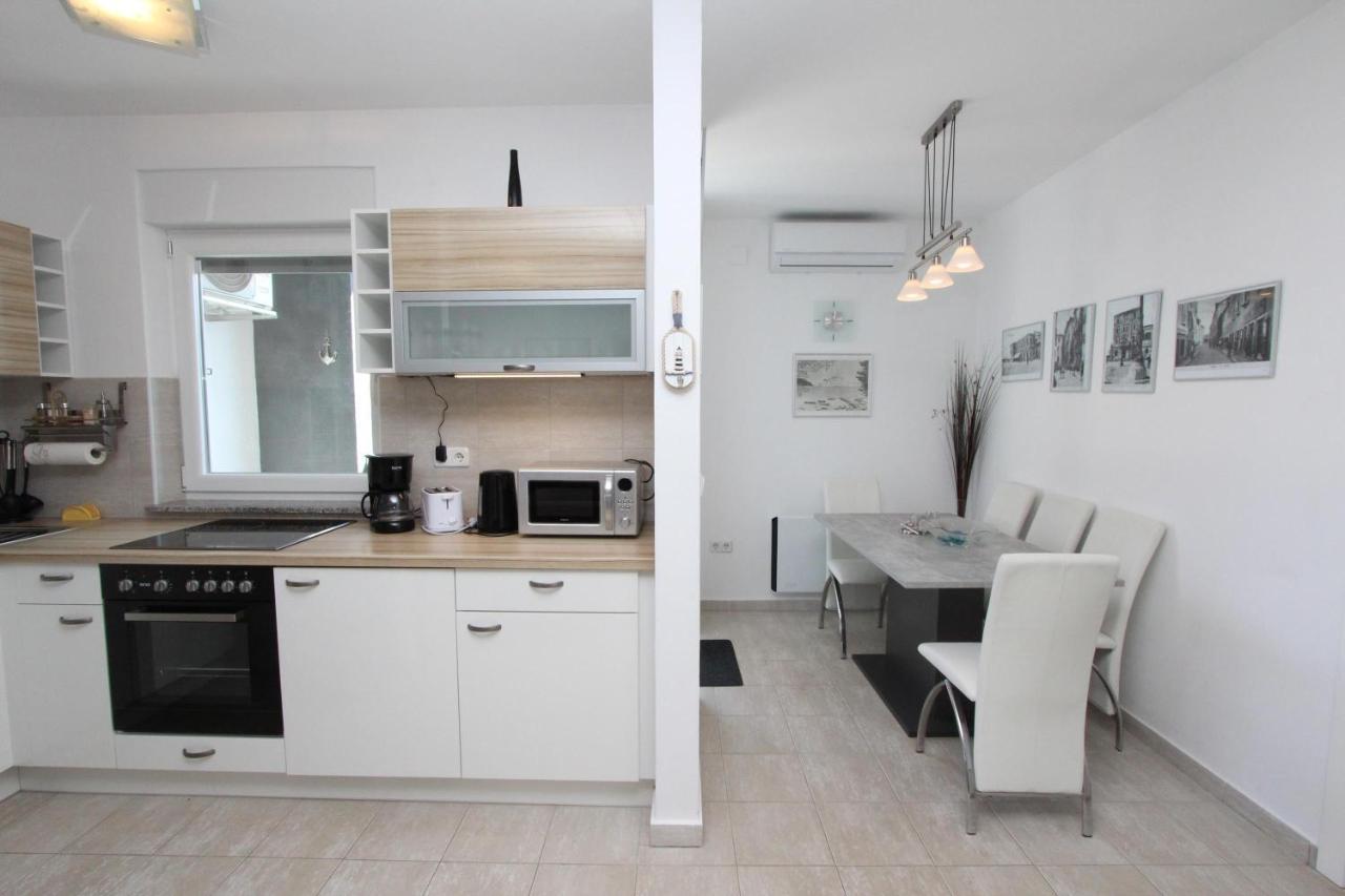 Apartment Adi روفينج المظهر الخارجي الصورة